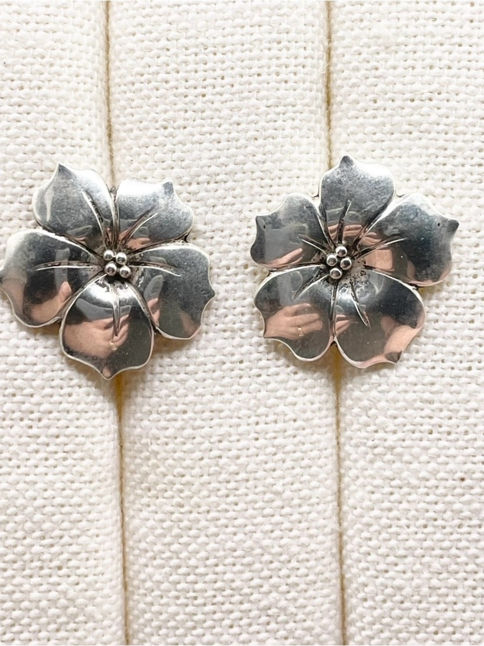 Christina Eustace 925 Sterling Silver Floral Blossom Stud Earrings